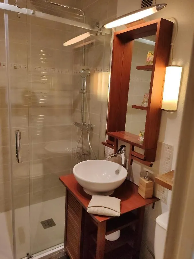 Appartement Brigitte Studio Centre Saint Tropez Parking Piscine Wifi Vue Mer