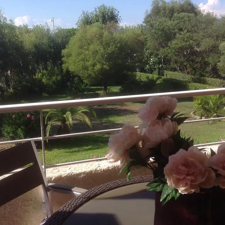 Appartement Brigitte Studio Centre Saint Tropez Parking Piscine Wifi Vue Mer
